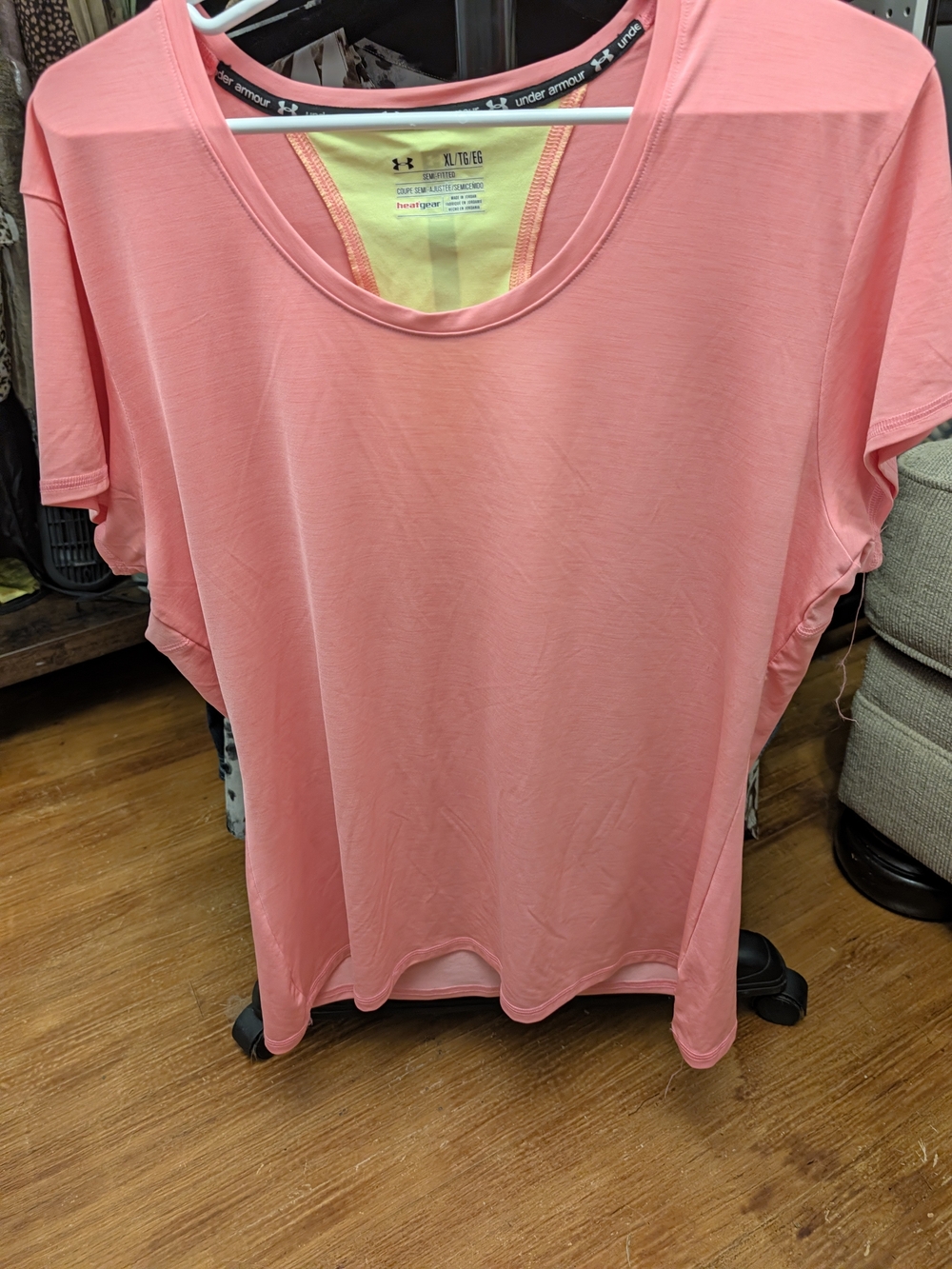 Under Armour Heat Gear RUN Women's Pink Short-Sleeve Performance